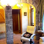 Charming House In + Jacuzzi Сasa de vacaciones *