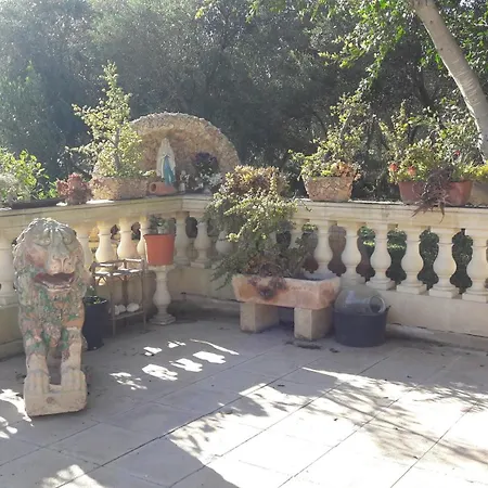 Charming House In + Jacuzzi * Siggiewi
