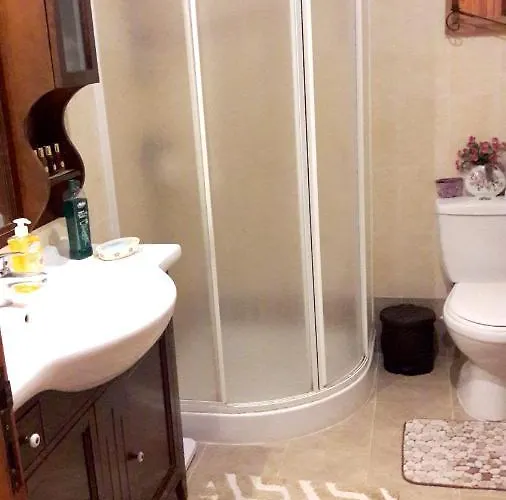 Charming House In + Jacuzzi *